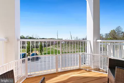 Exterior - 3825 Doc Berlin Dr #25, Silver Spring, MD 20906 photo 3 of 13