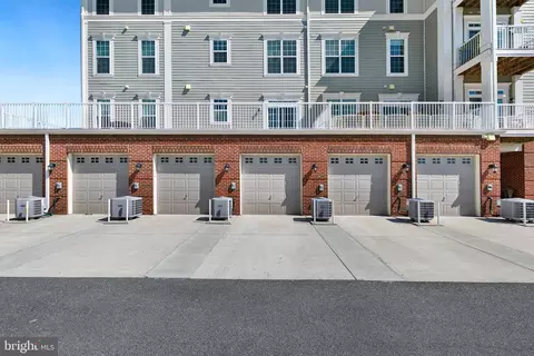 Exterior - 3825 Doc Berlin Dr #25, Silver Spring, MD 20906 photo 10 of 13