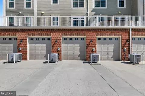 Exterior - 3825 Doc Berlin Dr #25, Silver Spring, MD 20906 photo 2 of 13