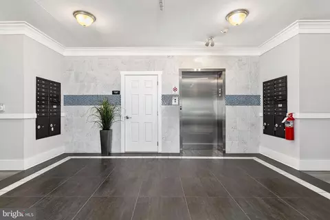 Entry Way - 3825 Doc Berlin Dr #25, Silver Spring, MD 20906 photo 2 of 2