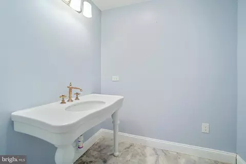 12020 Wetherfield Ln, Potomac, MD 20854 photo 52