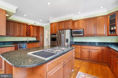 12020 Wetherfield Ln, Potomac, MD 20854 photo 22