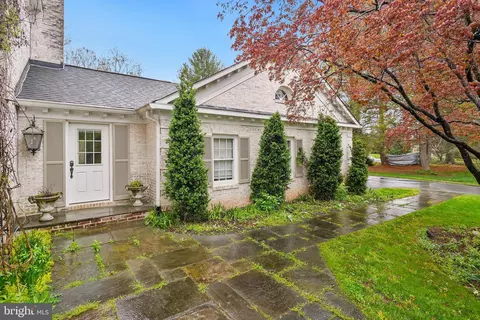 12020 Wetherfield Ln, Potomac, MD 20854 photo 6