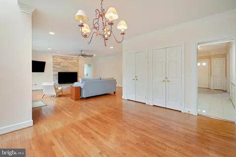 12020 Wetherfield Ln, Potomac, MD 20854 photo 20