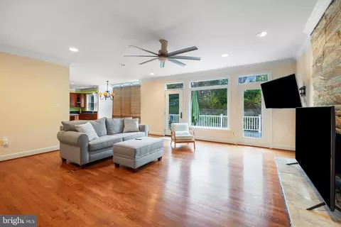 12020 Wetherfield Ln, Potomac, MD 20854 photo 18