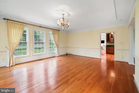 12020 Wetherfield Ln, Potomac, MD 20854 photo 27
