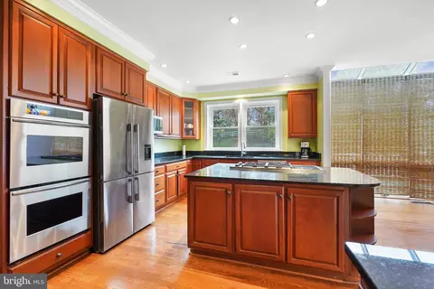 12020 Wetherfield Ln, Potomac, MD 20854 photo 24