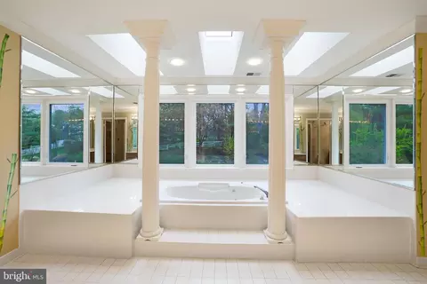 12020 Wetherfield Ln, Potomac, MD 20854 photo 32