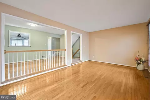 Living - 9023 Ottawa Pl, Silver Spring, MD 20910 photo 3 of 6
