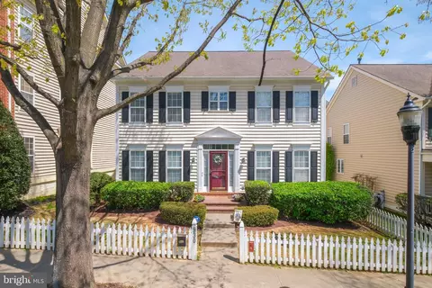 930 Featherstone St, Gaithersburg, MD 20878