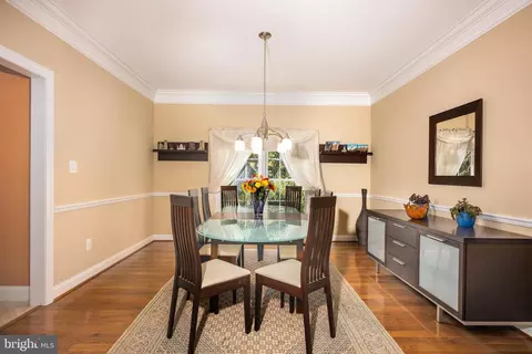 Dining - 3 Maplecrest Ct, Potomac, MD 20854 photo 2 of 3