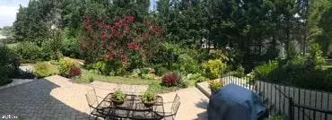 Exterior - 3 Maplecrest Ct, Potomac, MD 20854 photo 7 of 8
