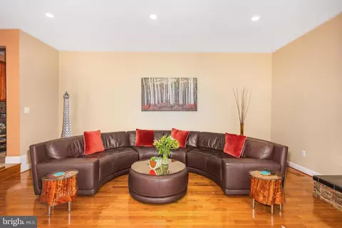 Other - 3 Maplecrest Ct, Potomac, MD 20854 photo 6 of 19