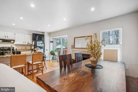 Dining - 3 Casino Ct, Silver Spring, MD 20906 photo 1 of 2