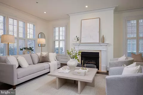 7431 Arlington Rd, Bethesda, MD 20814