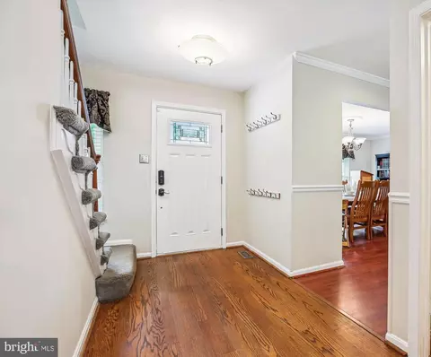 Entry Way - 1151 Kersey Rd, Silver Spring, MD 20902 photo 2 of 8