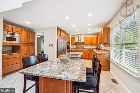 Kitchen - 1151 Kersey Rd, Silver Spring, MD 20902 photo 2 of 5