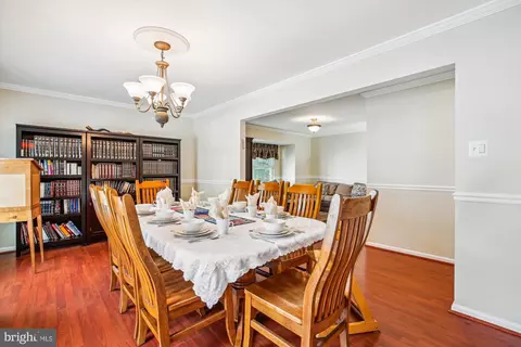 Dining - 1151 Kersey Rd, Silver Spring, MD 20902 photo 2 of 3