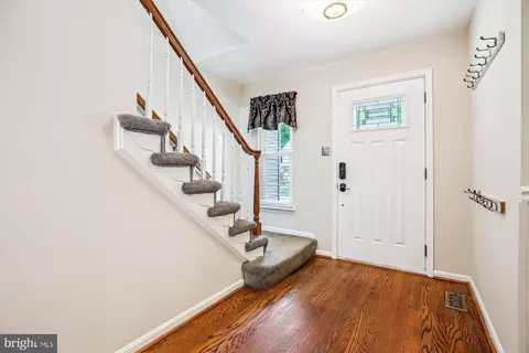 Entry Way - 1151 Kersey Rd, Silver Spring, MD 20902 photo 1 of 8