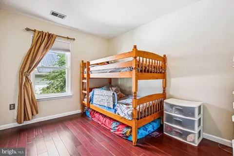 Bedroom - 1151 Kersey Rd, Silver Spring, MD 20902 photo 3 of 5