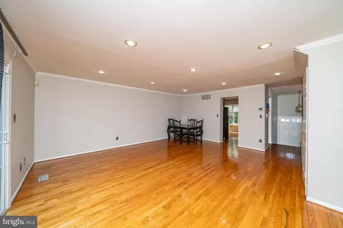 89 Travis Ct, Gaithersburg, MD 20879 photo 11