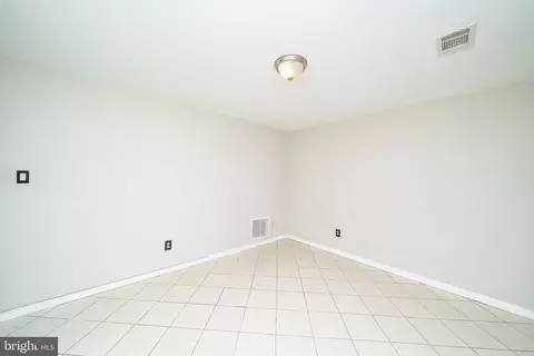 89 Travis Ct, Gaithersburg, MD 20879 photo 28