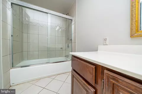 89 Travis Ct, Gaithersburg, MD 20879 photo 33