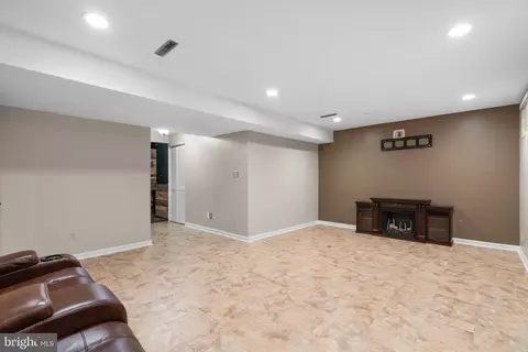 Other - 1000 Windrush Ln #18, Sandy Spring, MD 20860 photo 8 of 11