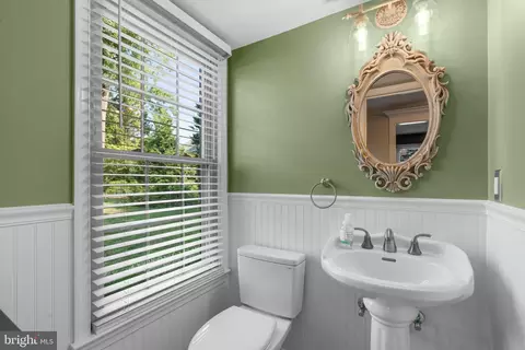 Bath - 1000 Windrush Ln #18, Sandy Spring, MD 20860 photo 1 of 4
