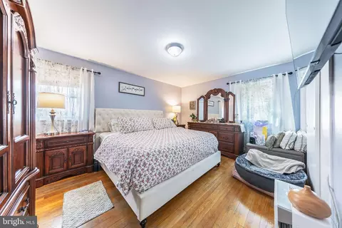 Bedroom - 1912 Arcola Ave, Silver Spring, MD 20902 photo 3 of 9