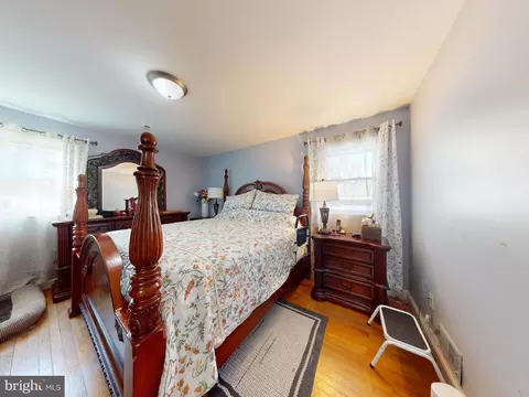 Bedroom - 1912 Arcola Ave, Silver Spring, MD 20902 photo 8 of 9