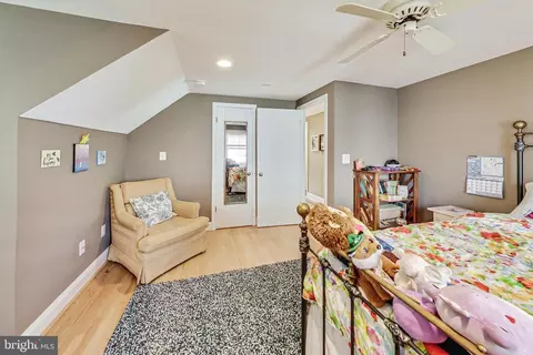 Bedroom - 12 Hutton St, Gaithersburg, MD 20877 photo 6 of 8
