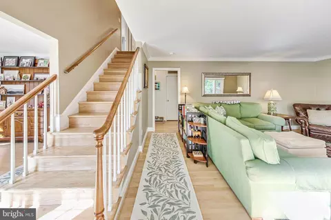 Entry Way - 12 Hutton St, Gaithersburg, MD 20877 photo 1 of 3