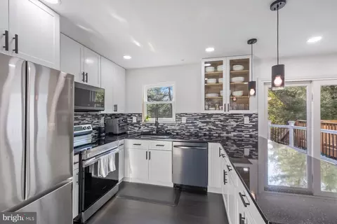 Kitchen - 11922 Rumsfeld Ter, Silver Spring, MD 20904 photo 3 of 4