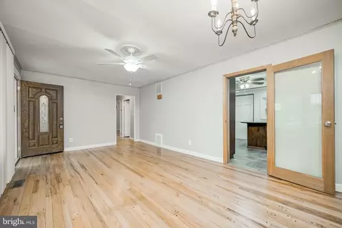 1500 Gleason St, Silver Spring, MD 20902 photo 6