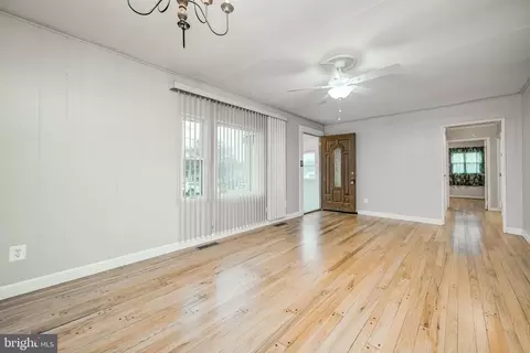 1500 Gleason St, Silver Spring, MD 20902 photo 5