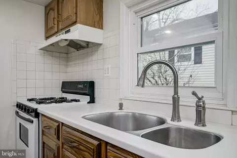 1500 Gleason St, Silver Spring, MD 20902 photo 8