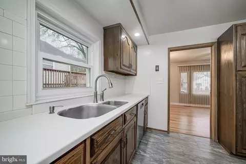 1500 Gleason St, Silver Spring, MD 20902 photo 14
