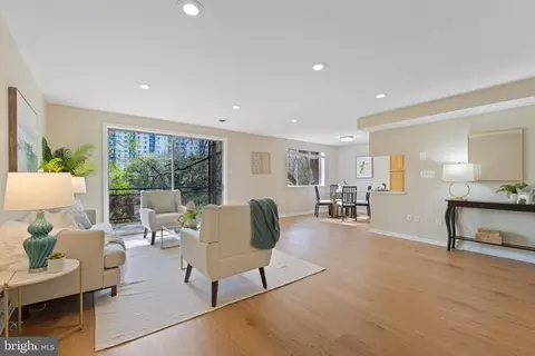 10420 Rockville Pik #302, Rockville, MD 20852