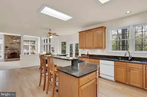 Kitchen - 13610 Montvale Dr, Silver Spring, MD 20904 photo 6 of 7