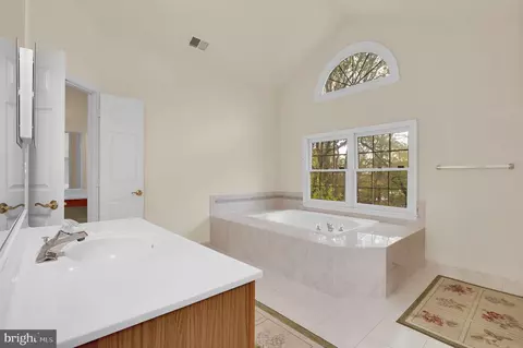 Bath - 13610 Montvale Dr, Silver Spring, MD 20904 photo 3 of 4