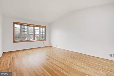 13002 Camellia Dr, Silver Spring, MD 20906 photo 5