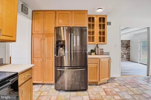 13002 Camellia Dr, Silver Spring, MD 20906 photo 9