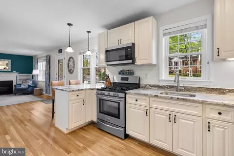 Kitchen - 10406 Brookmoor Dr, Silver Spring, MD 20901 photo 2 of 3