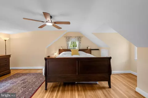 Bedroom - 10406 Brookmoor Dr, Silver Spring, MD 20901 photo 7 of 8