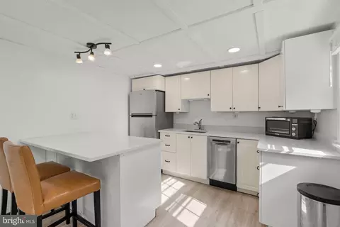 Kitchen - 10406 Brookmoor Dr, Silver Spring, MD 20901 photo 3 of 3