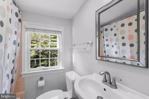 Bath - 10406 Brookmoor Dr, Silver Spring, MD 20901 photo 3 of 4