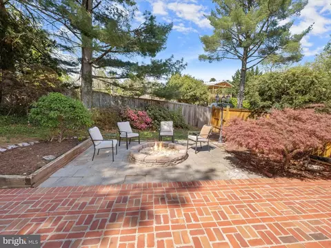 Exterior - 17712 Longdraft Rd, Gaithersburg, MD 20878 photo 15 of 22