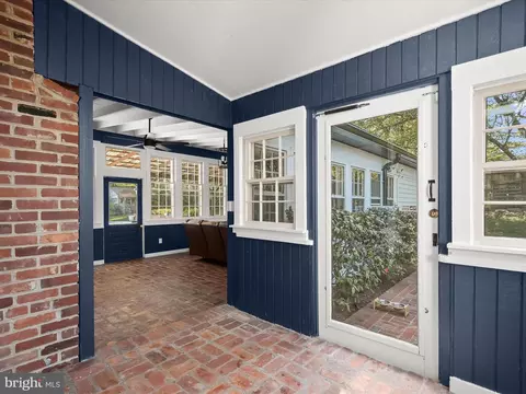 Exterior - 17712 Longdraft Rd, Gaithersburg, MD 20878 photo 6 of 22