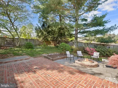Exterior - 17712 Longdraft Rd, Gaithersburg, MD 20878 photo 5 of 22